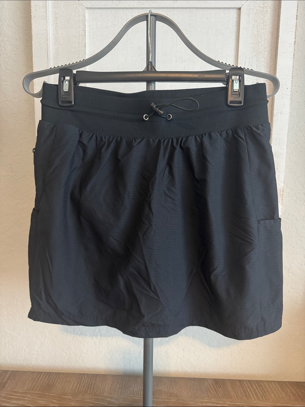 Women's Black Drawstring Active Skort with Pockets